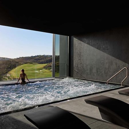 Minthis Resort Tsadha Exteriör bild The Spa at The Cliffs